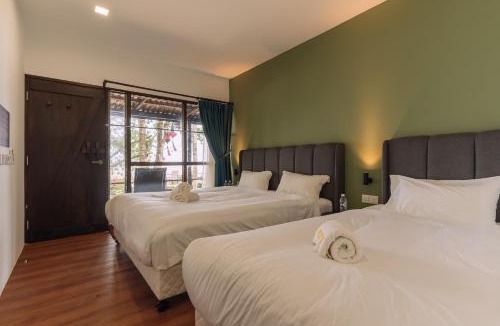 Sematan Cabin | Roxy Telok Serabang