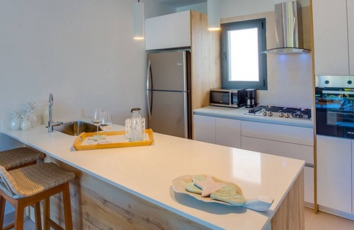 El Cortecito Apartment | Royal Penthouse Ste/Private Picuzzi/3BR, 5 min from the beach