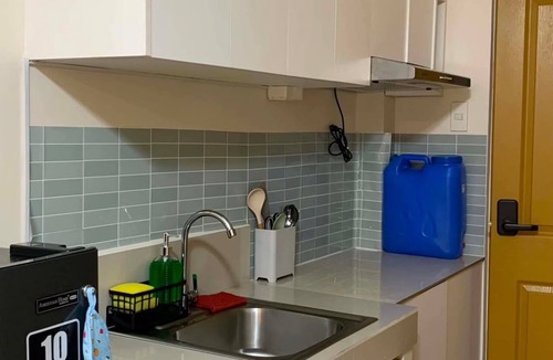 Davao Condo | Rozhel Cozy Studio | 8 Spatial Davao | Fast WiFi | Netflix | Pool & Gym