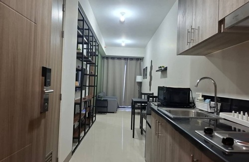 Barangay 76 Condo | S Residences premiere MOA 3rd T1 floor 1BR w/balcony by darpm