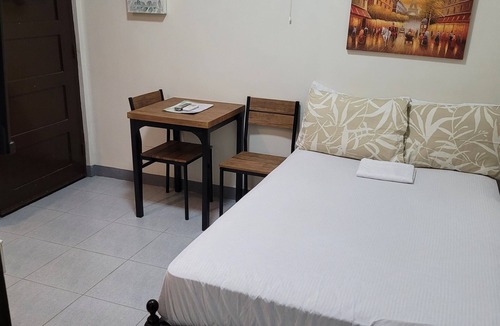 Cainta House | Safe, Clean Accommodation- Walking Distance From SM & LRT Masinag
