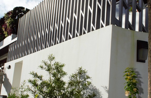 Tagaytay Resort | Salablanca Tagaytay Brand New Luxury Home with plush beds balcony & home theater