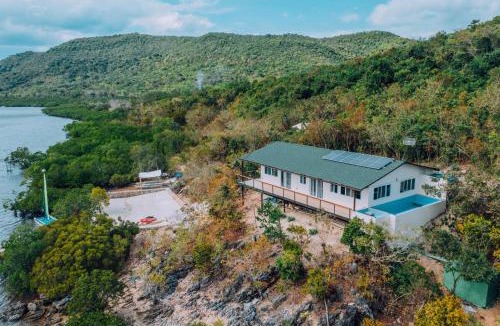 Coron House | Sand Island Beach and Dive Resort