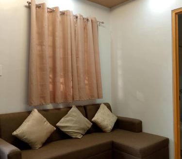 Puerto Princesa City Centre Apartment | Santiago Inn Puerto Princesa Inc