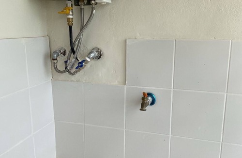 Santo Domingo Este Apartment | Santo Domingo Este! Equipado completo con Aire,inversor,agua caliente.