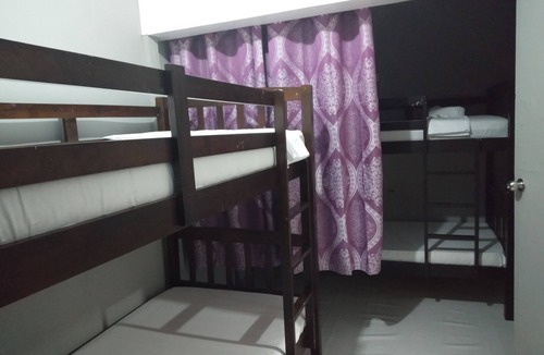 Puerto Galera Hostel | Sarah Hostel @ Sabang Puerto Galera