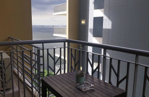Tambo Apartment | Savvy Suite 3BR Near Okada Manila