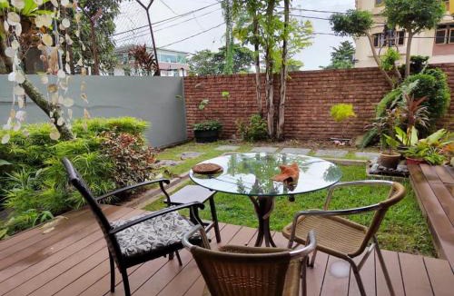Tanjung Bungah House | Sea Lion by the beach