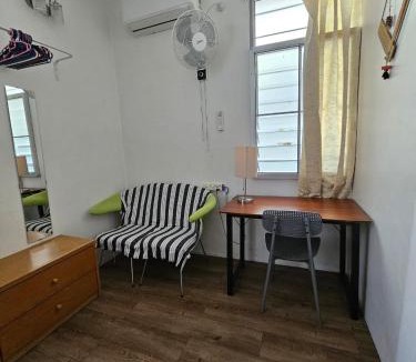 Tanjung Bungah House | Sea Lion by the beach