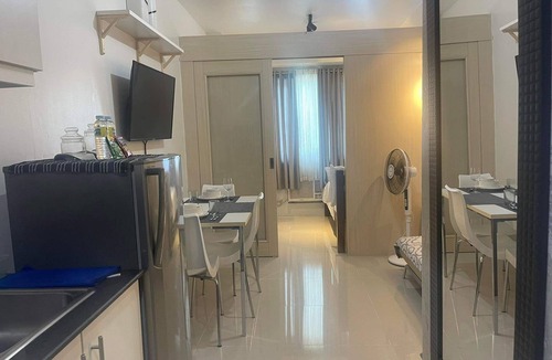 Barangay 76 Condo | Sea residences near MOA Arena/SMX 2nd floor 1BR by darpm