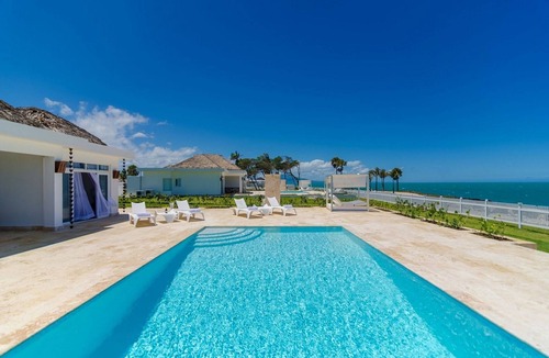 Playa Chiquita Villa | Sea-views 4BD villa on sandy beach, private pool & golf cart, gym/tennis!