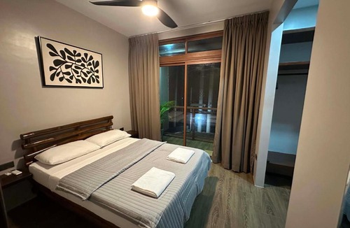Ginatilan Hotel | Seajour Beach Resort