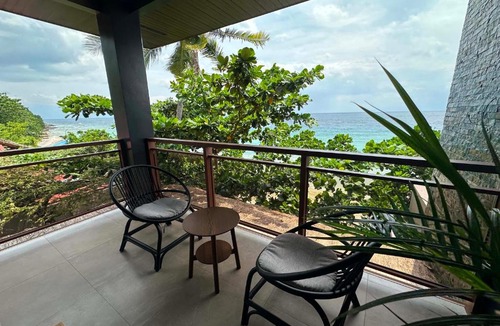 Ginatilan Hotel | Seajour Beach Resort