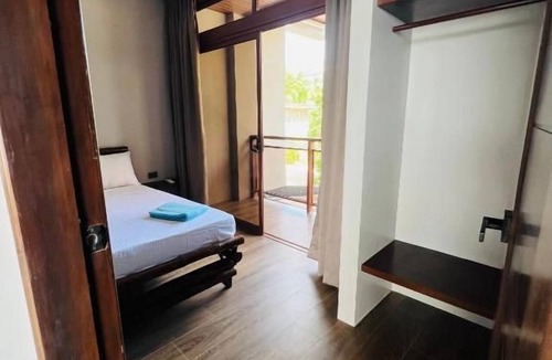 Ginatilan Hotel | Seajour Beach Resort