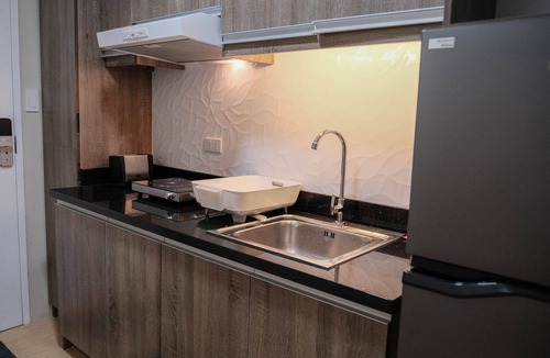 North Reclamation Area Apartment | Sean's Pad at Sun Vida Tower Studio Unit Across SM City Cebu