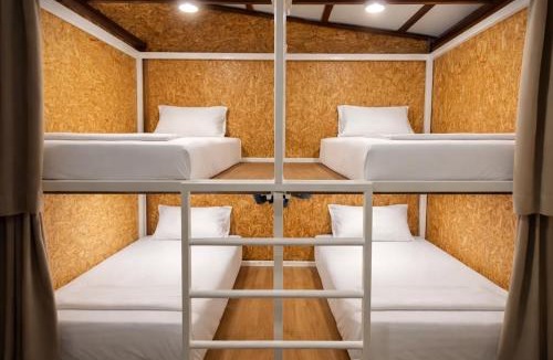 Pantai Tengah Hostel | Seaside Dorm Cenang