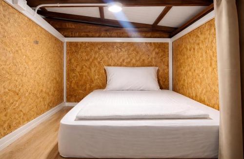 Pantai Tengah Hostel | Seaside Dorm Cenang