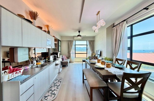 Downtown Kota Kinabalu Apartment | Seaside Lavender Suite Jesselton Quay Citypads
