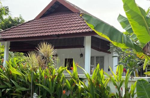Sabak Bernam District House | Sekeping Tawar Homestay