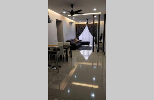 Batu Caves Apartment | Selayang 18 Lovely 2R2B, 2Parking and Wi-Fi provided