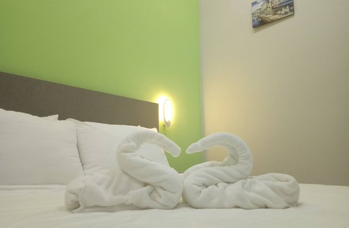 Kota Bharu Apartment | Selesa Homestay 2BR 2Queen-Beds CONDO@CENTRAL K.B.