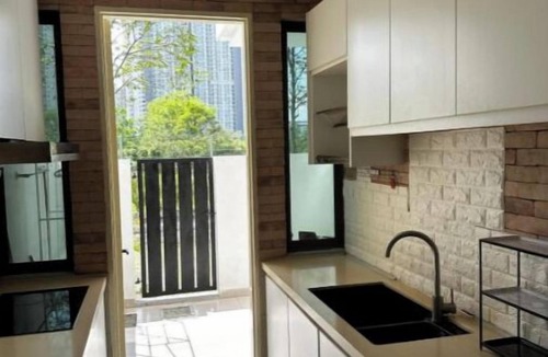 Cyberjaya House | Self Check in Homestay Room 5, Y5 Netflix Parking Coway