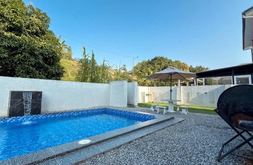 Seremban House | Seremban Private Pool 5BR 10 Pax Netflix WiFi