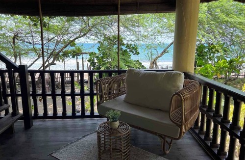 San Juan House | Serene beach house & cabana near Vigan