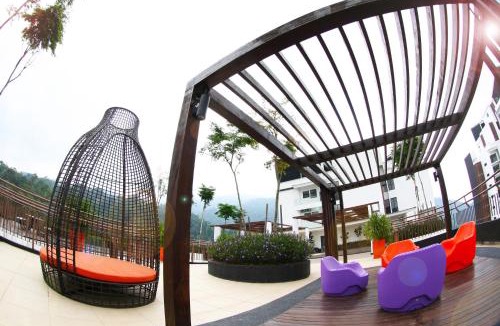 Genting Highlands Apartment | Serene Highland Stay at Midhills Genting l Free WIFI