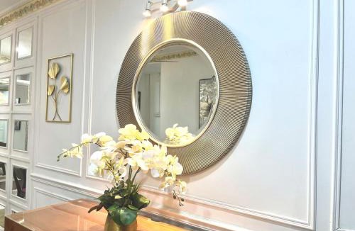 Batu Caves House | Serene Homestay Family near KL City Center with Spacious & Comfort Stay Shoplot