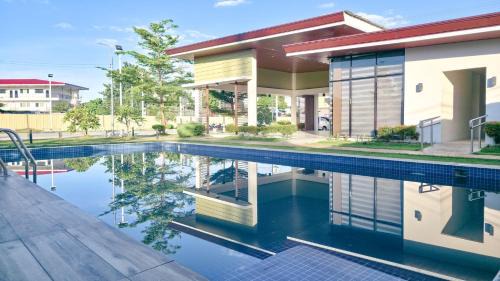 Basak House | Serene Urban Homestay - Condo Near Mactan Airport