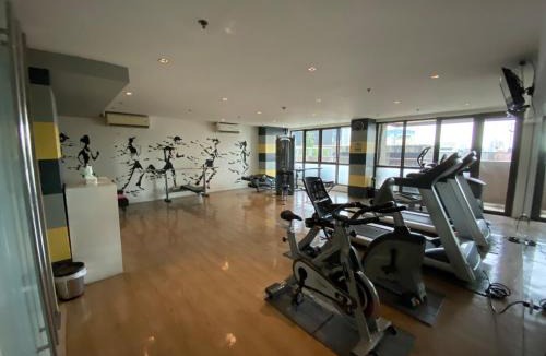 Legazpi Village Apartment | Serviced Apartment with great location and the best view plus Fast wifi