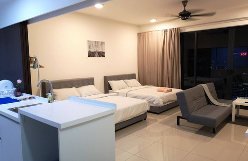 Shah Alam Apartment | Setia City Convention Center Trefoil Studio for 4 Pax