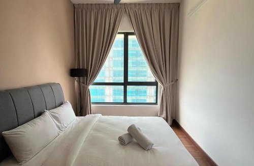 Shah Alam Apartment | Shah Alam Homestay 4BDR by StayScape