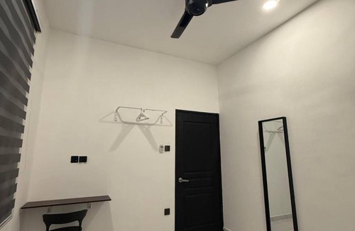 Kampung Gong Kapur House | Shahanis Homestay 3 - Private Pool in Kemaman