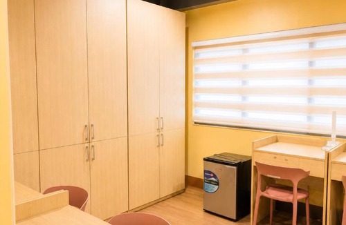 Cebu Hostel | Shared room near country mall