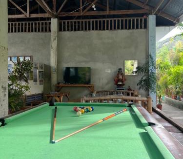 Tanawan Hostel | Sharky Hostel Oslob