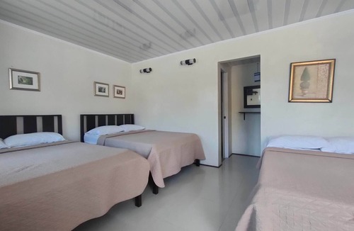 Pasuquin Hotel | Shorestop Resort Inn