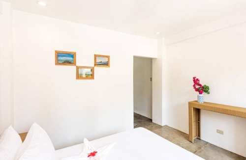 Catangnan Hotel | Siargao Luxury Unit