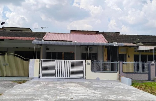 Taman Wah Keong House | Simee 2 pax Room Stay