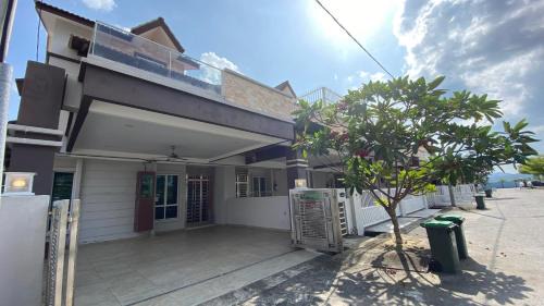 Kampung Pokok Asam House | Simfoni Families Suite