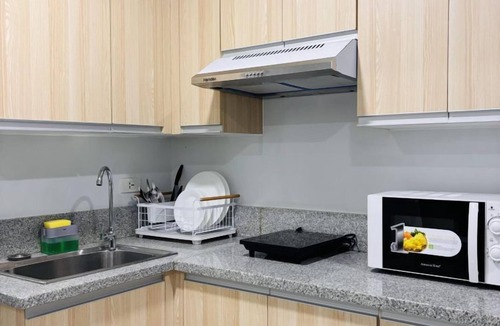 Mandurriao Apartment | Simple & Stylish Studio Stay at WV Towers