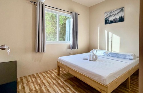 San Juan House | Siquijor Travellers Inn