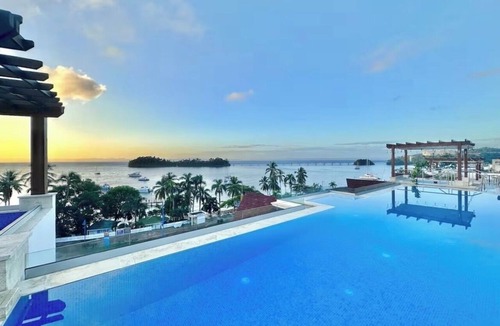 Samana Apartment | Sky and sea luxury apartment/elevator and swimming pool/view of Samana bay