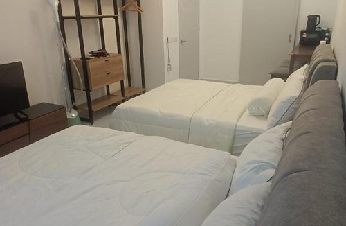 Bukit Indah Apartment | Sky Trees 4 Guests High Floor 600 Mbps Nflix Garden View A1801