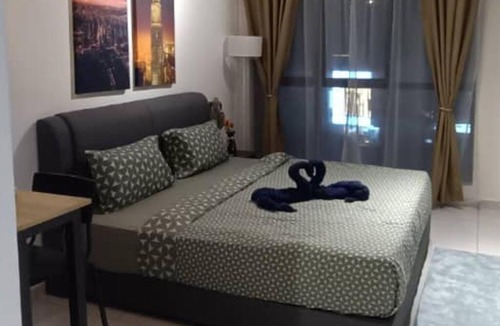 Bukit Indah Apartment | Sky Trees Nflix HBO Disney and Bukit Indah