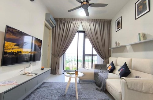 Bukit Indah Apartment | Skytrees 2Pax Room N Hall Aeon Bukit Indah By STAY