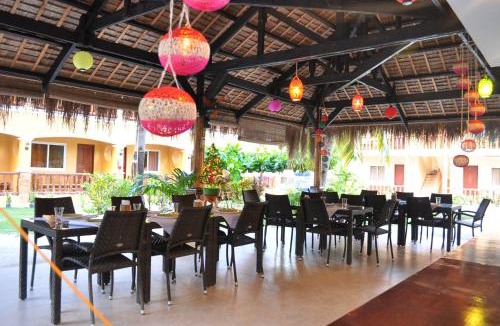 Logon Resort | SLAM'S Garden Dive Resort