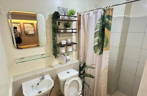 Las Pinas Apartment | SM Bicutan Staycation by Urban Suite