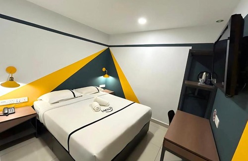 Kampung Bukit Dukong Hotel | Smile Hotel Balakong Kajang